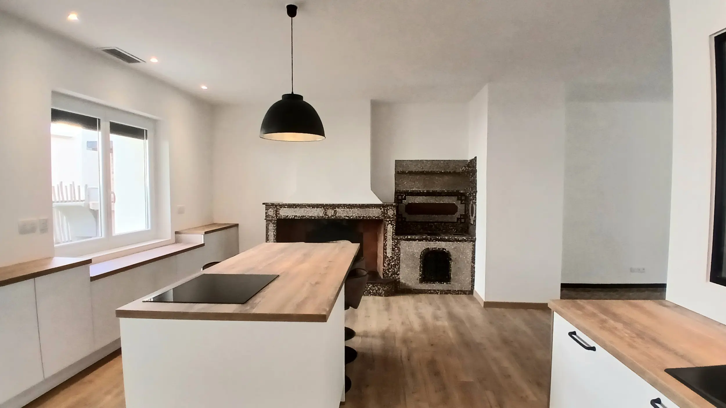 House Of 298 M² In Magalas, France