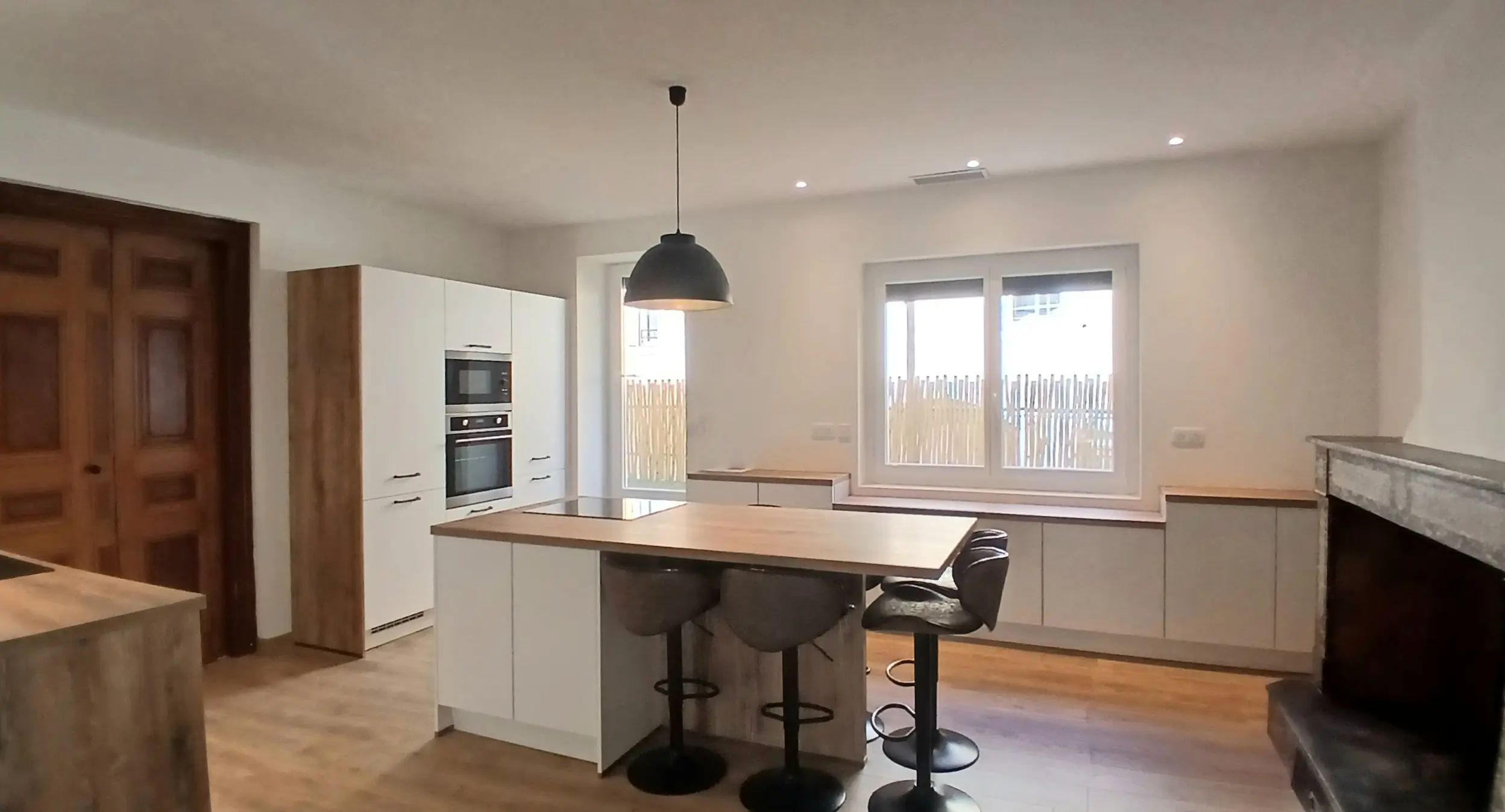House Of 298 M² In Magalas, France