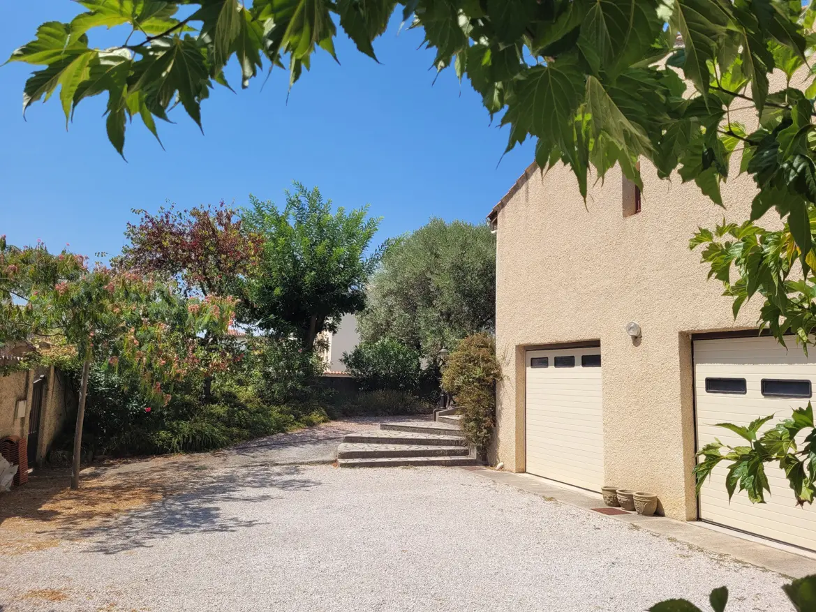 Detached House Of 163 M² In Puissalicon, France