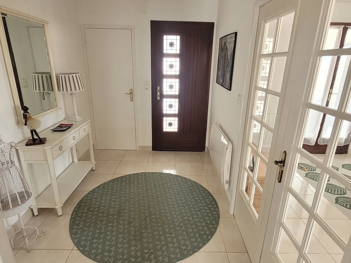 Detached House Of 163 M² In Puissalicon, France