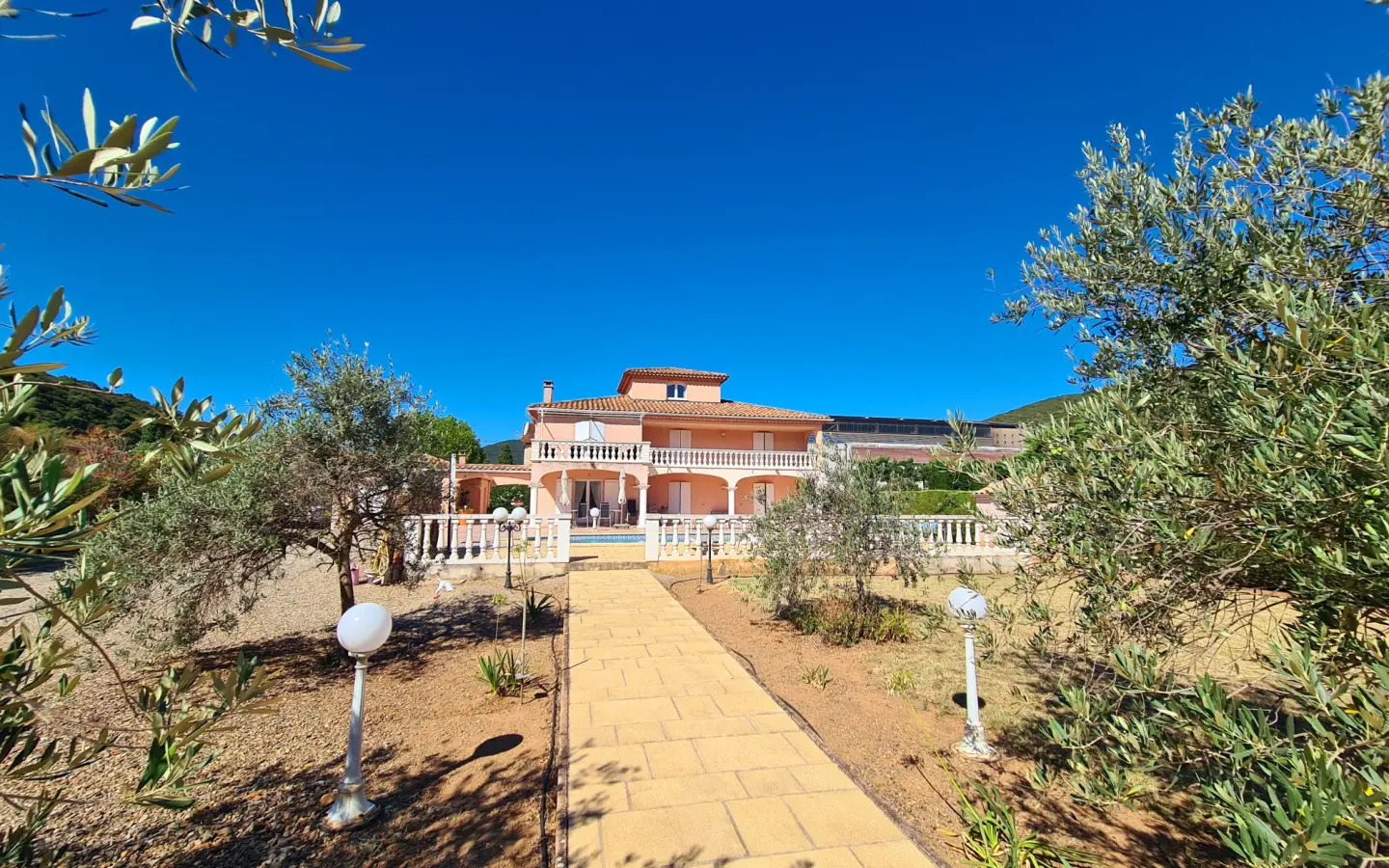 Detached House Of 248 M² In Cessenon Sur Orb, France