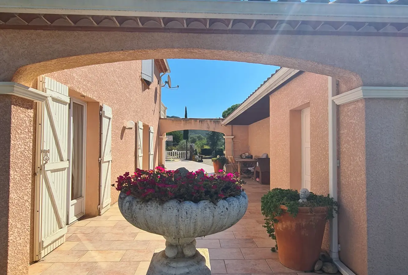 Detached House Of 248 M² In Cessenon Sur Orb, France
