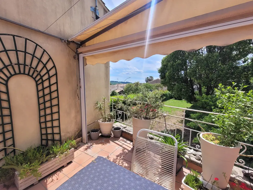 House Of 101 M² In Saint Genies De Fontedit, France