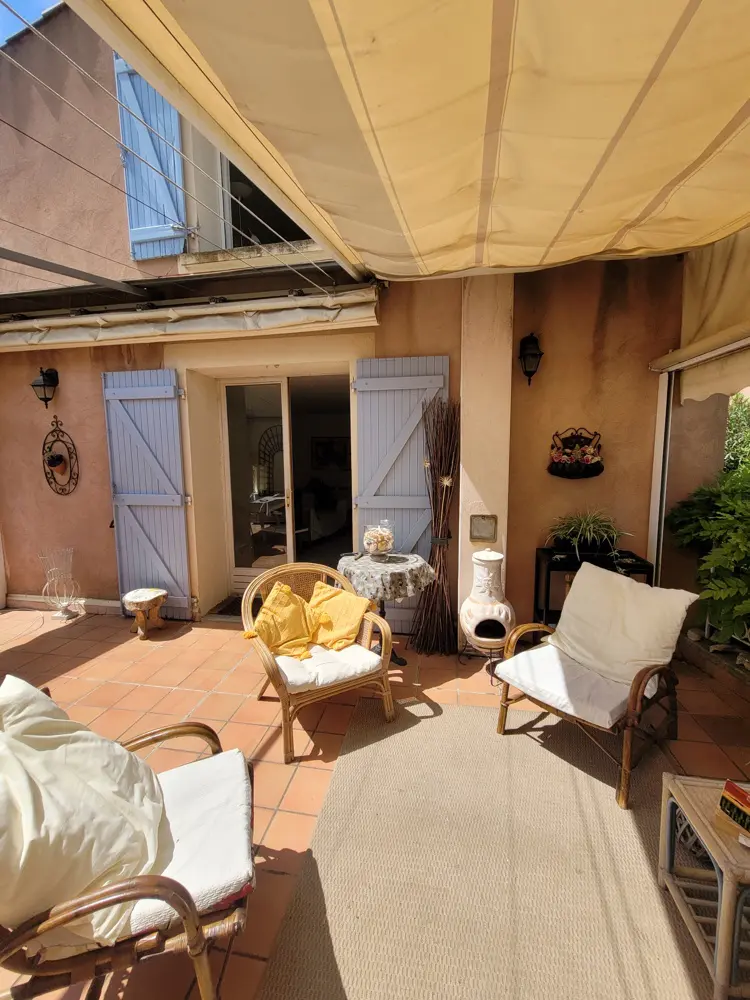 House Of 101 M² In Saint Genies De Fontedit, France