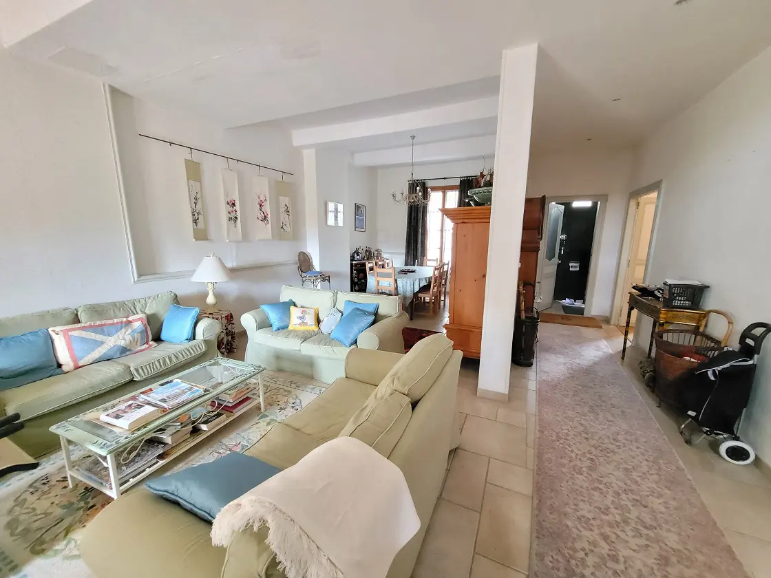 House Of 235 M² In Autignac
