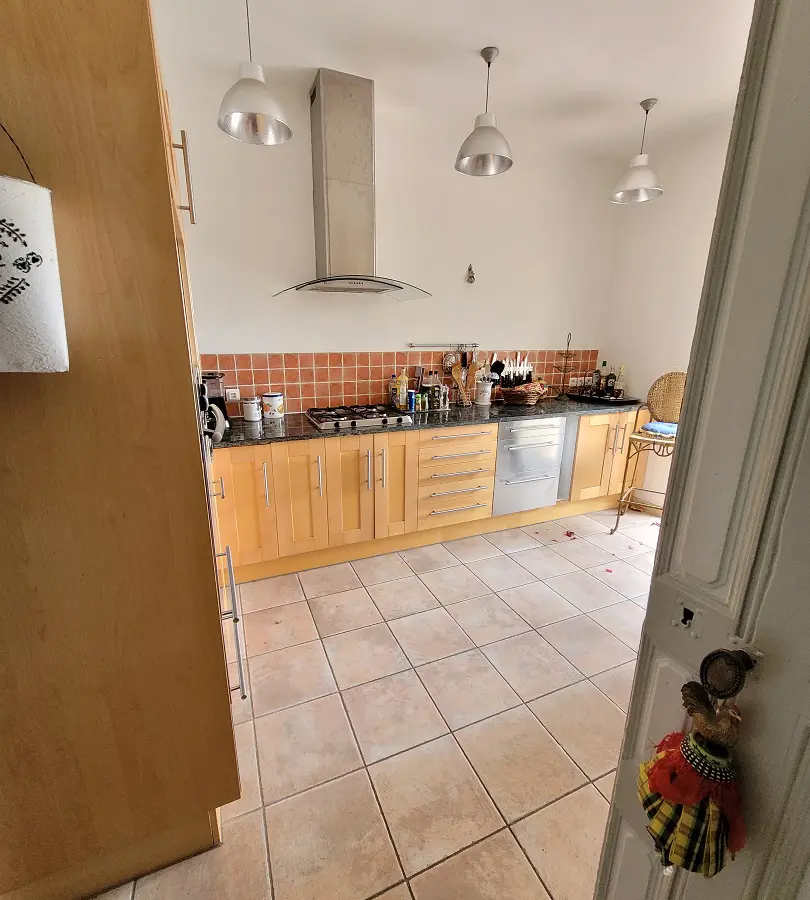 House Of 235 M² In Autignac