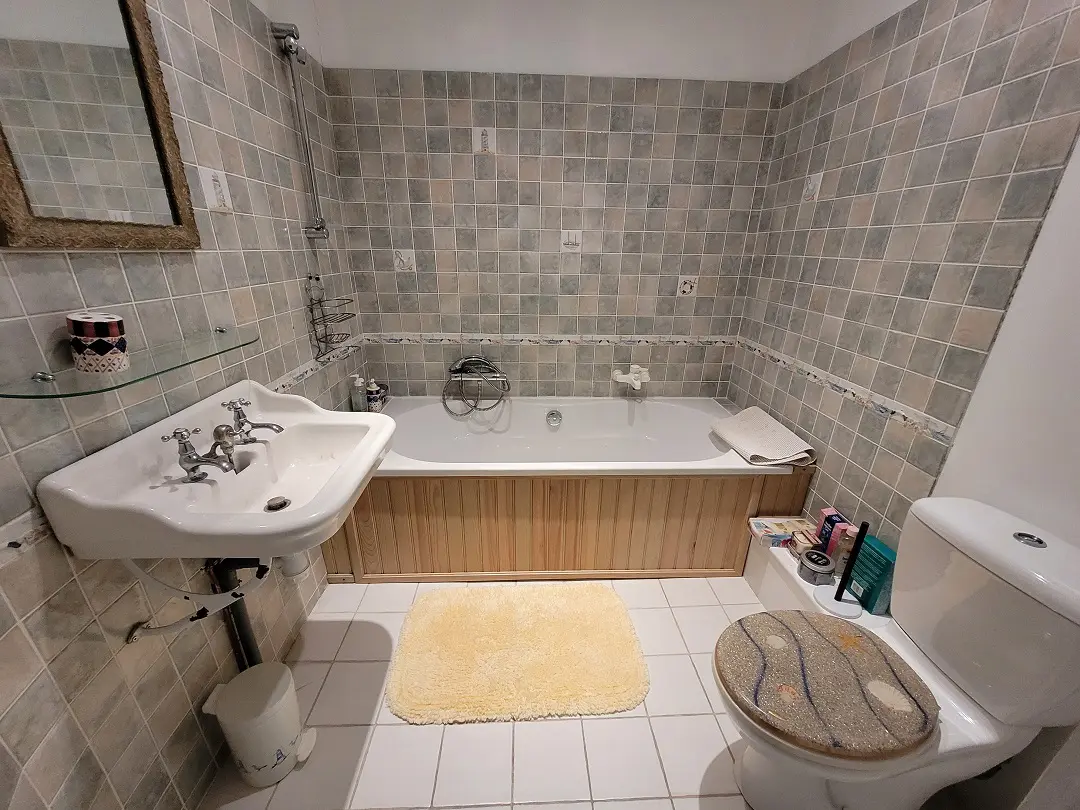 House Of 235 M² In Autignac