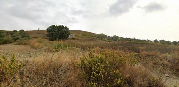Land With 2 Storerooms In Sicily – Lurdichella