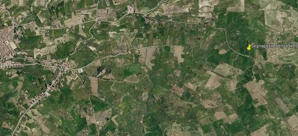 Land With 2 Storerooms In Sicily – Lurdichella