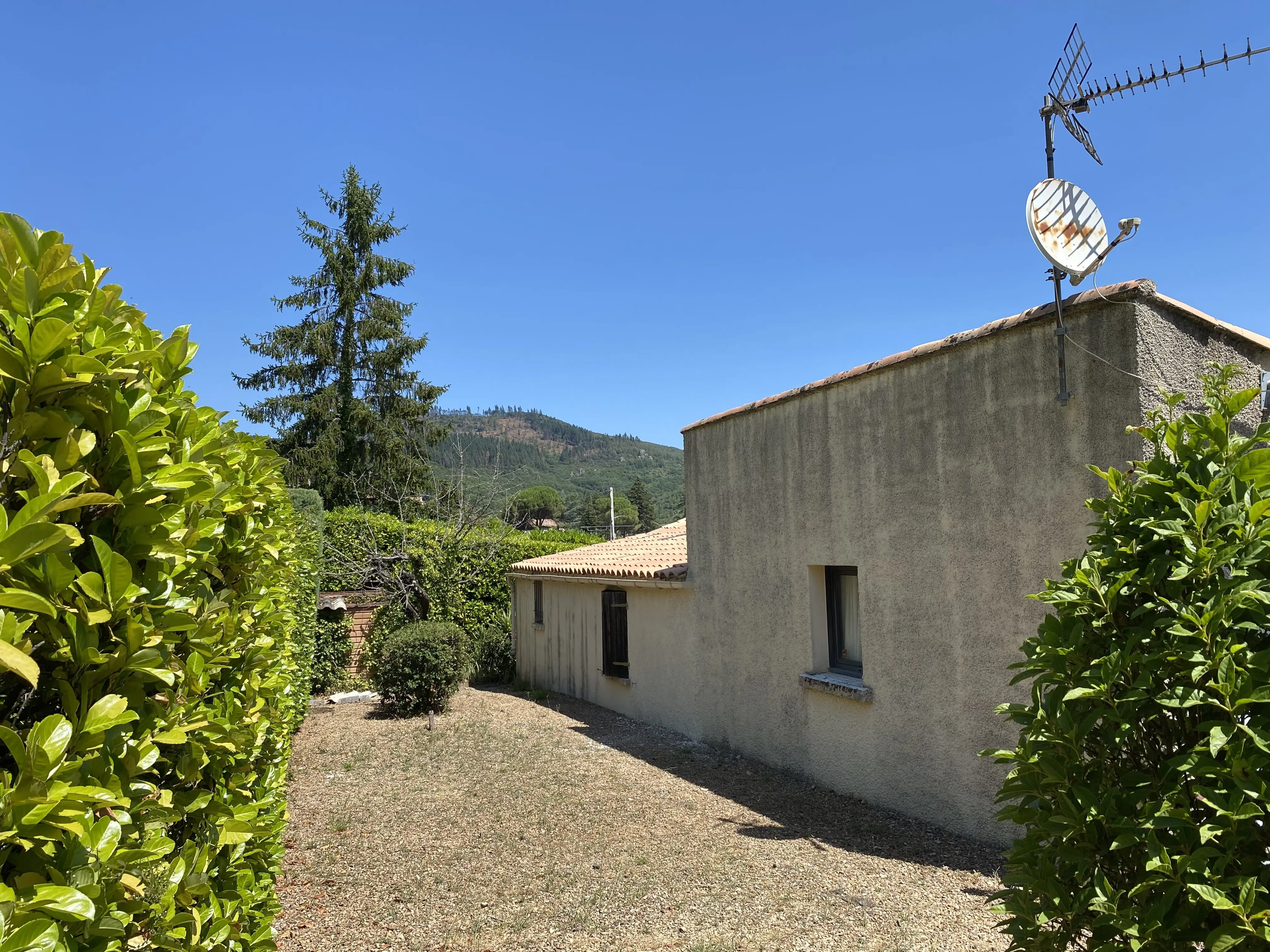 House Of 110 M² In Lamalou Les Bains, France