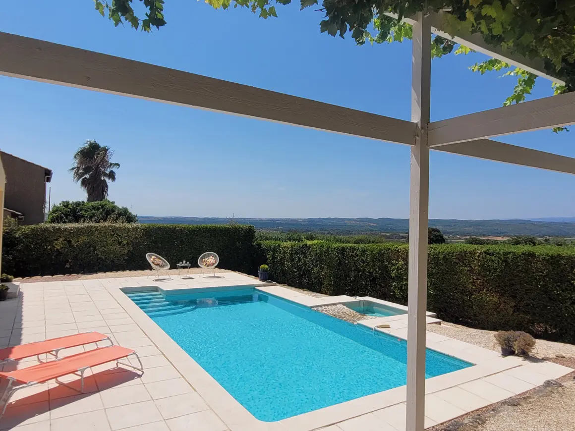 Detached House Of 180 M² In Thezan Les Beziers