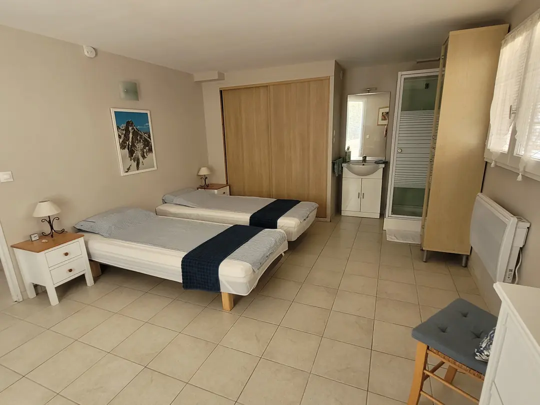 Detached House Of 180 M² In Thezan Les Beziers
