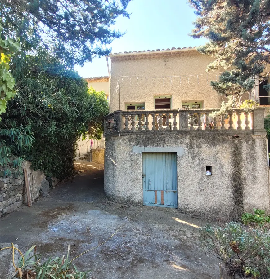 House Of 170 M² In Vailhan