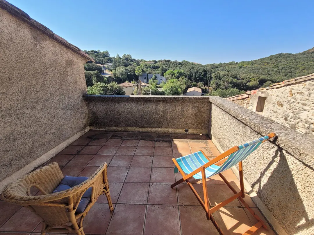 House Of 170 M² In Vailhan