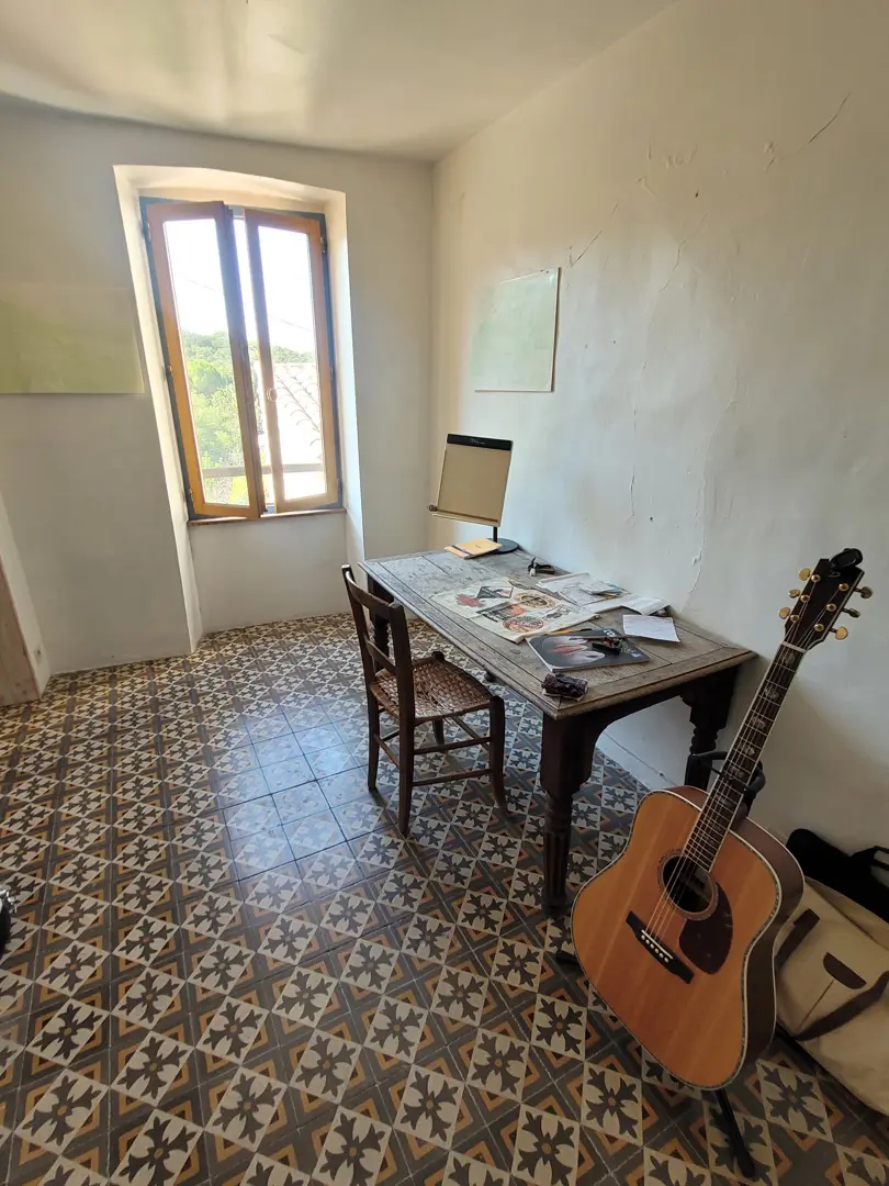 House Of 170 M² In Vailhan