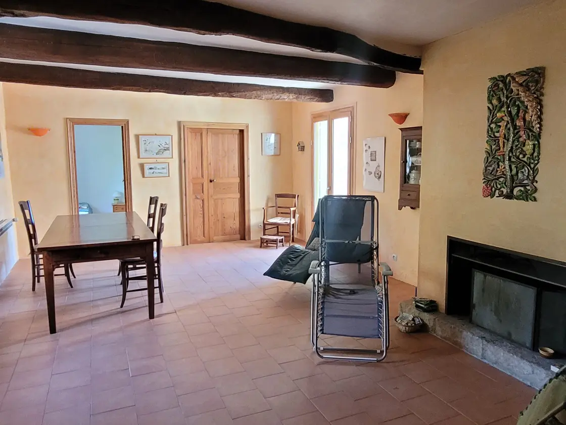 House Of 170 M² In Vailhan