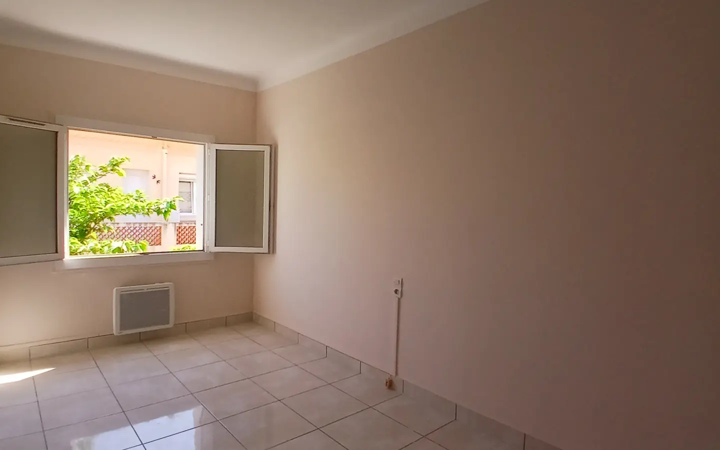 Apartment Of 45 M² In Valras Plage