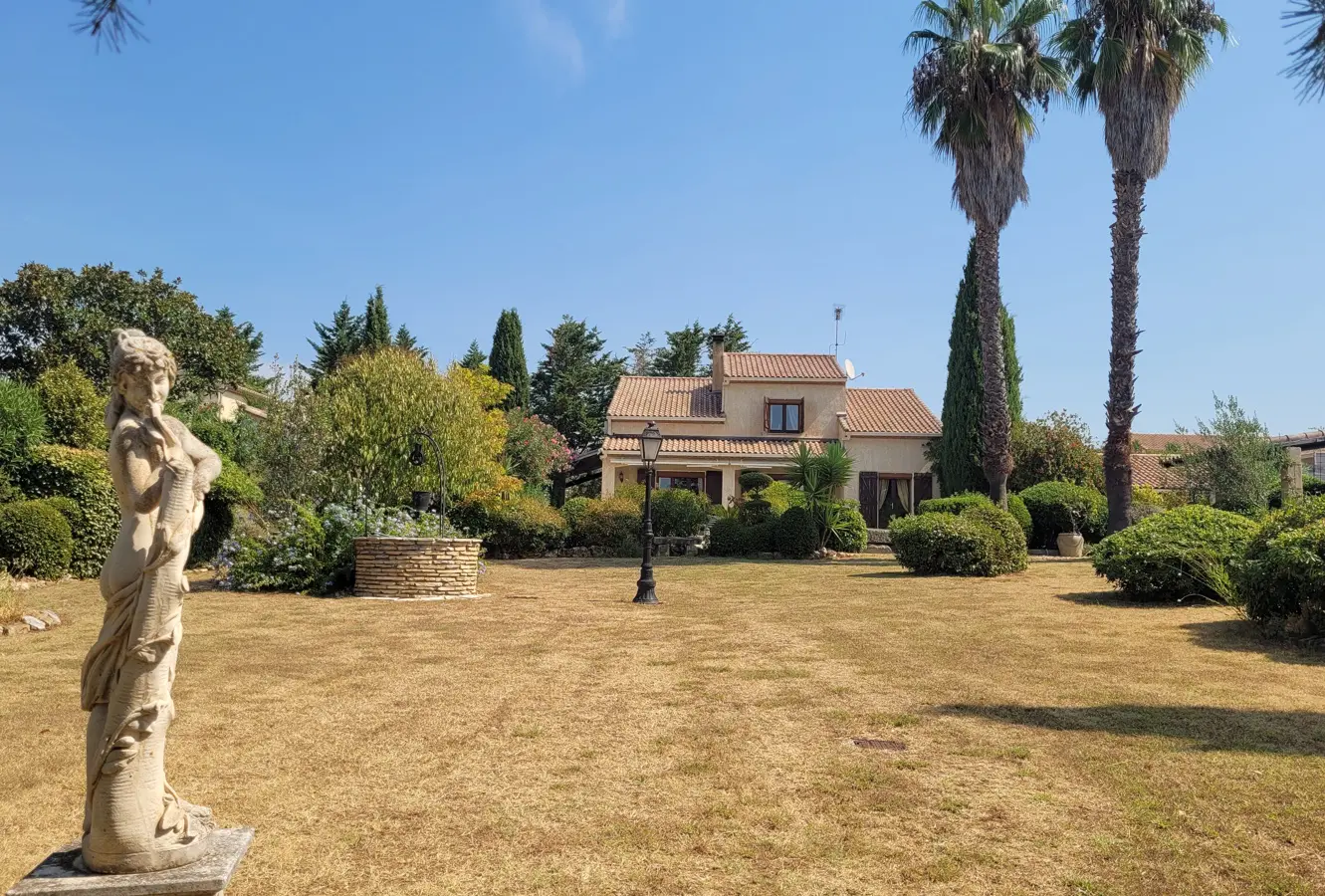 Detached House Of 251 M² In Meze, France