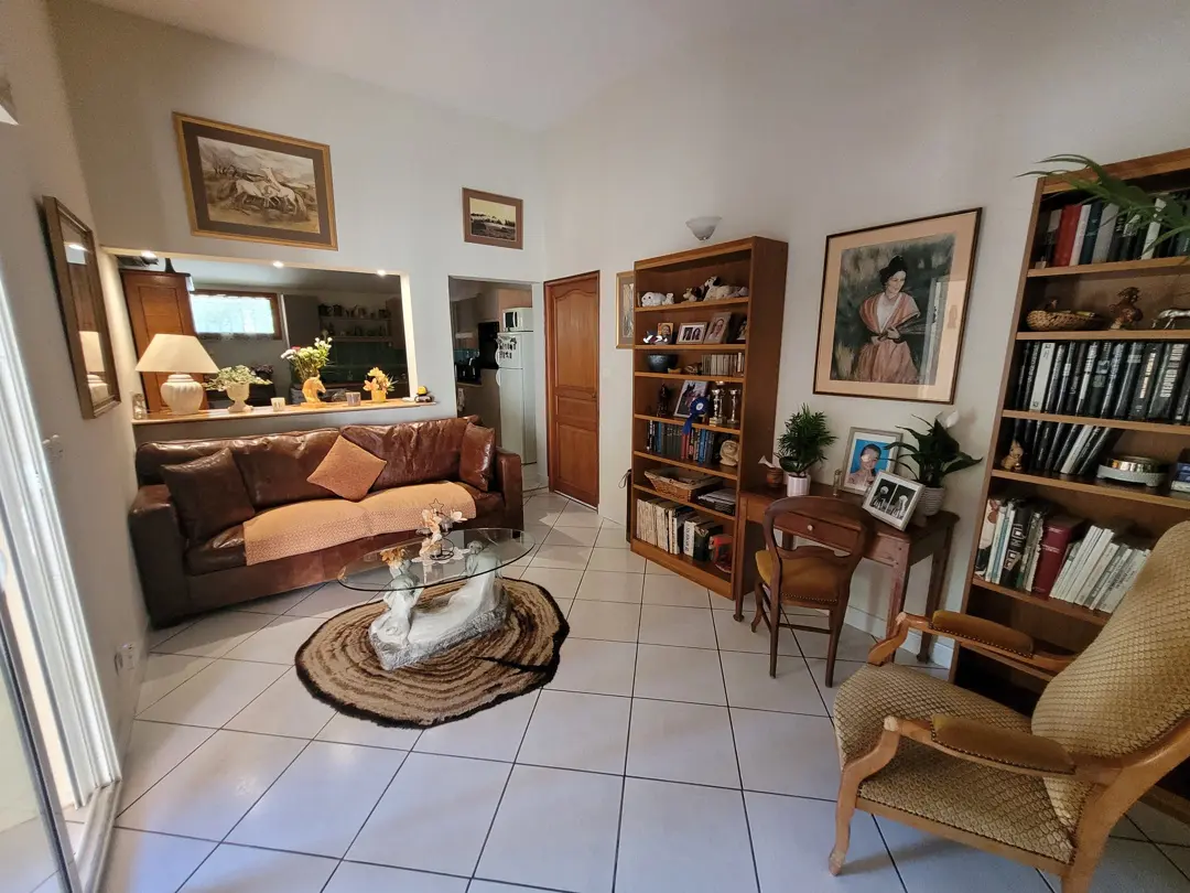 Detached House Of 251 M² In Meze, France