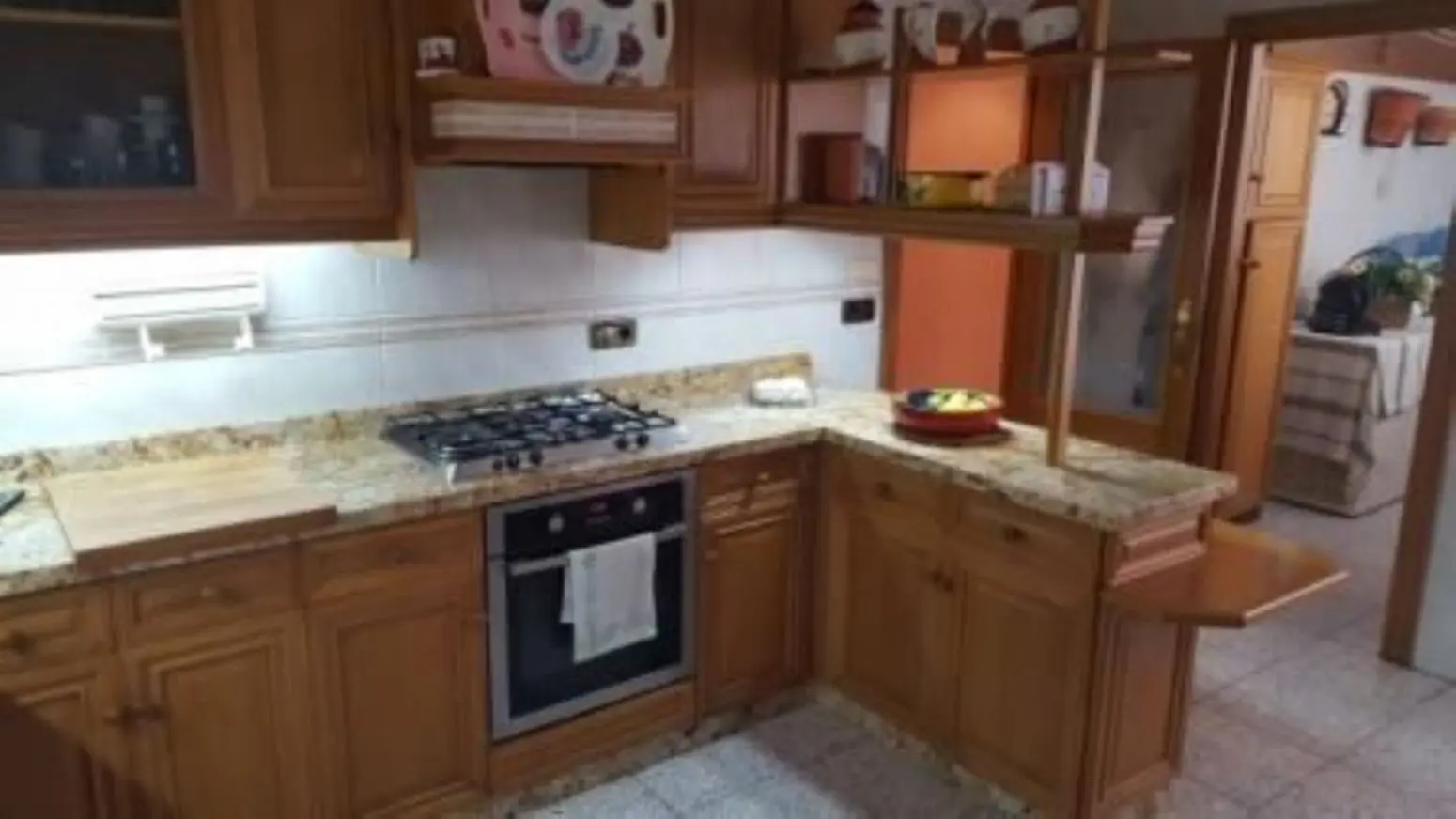 5-bedroom Flat In Elche, Spain (190 M²)