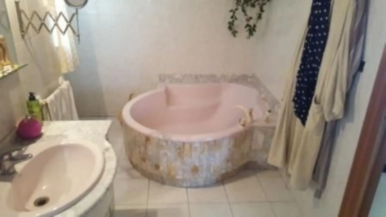 5-bedroom Flat In Elche, Spain (190 M²)