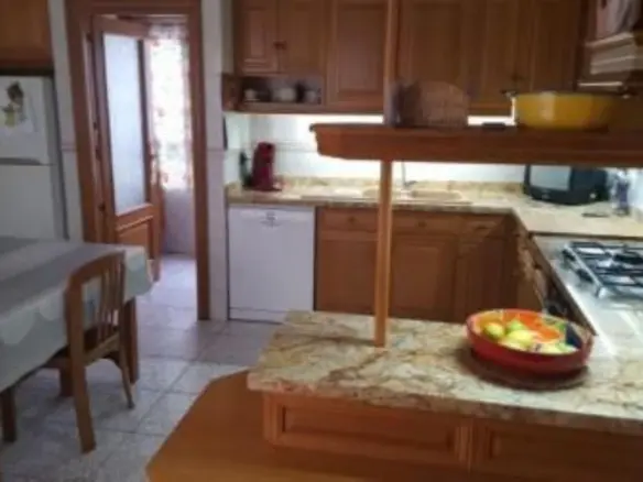 5-bedroom Flat In Elche, Spain (190 M²)