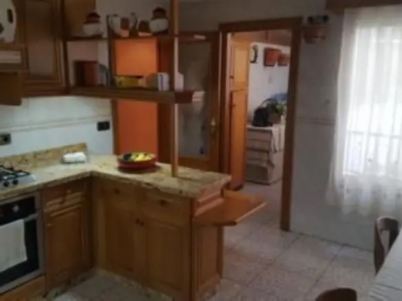 5-bedroom Flat In Elche, Spain (190 M²)