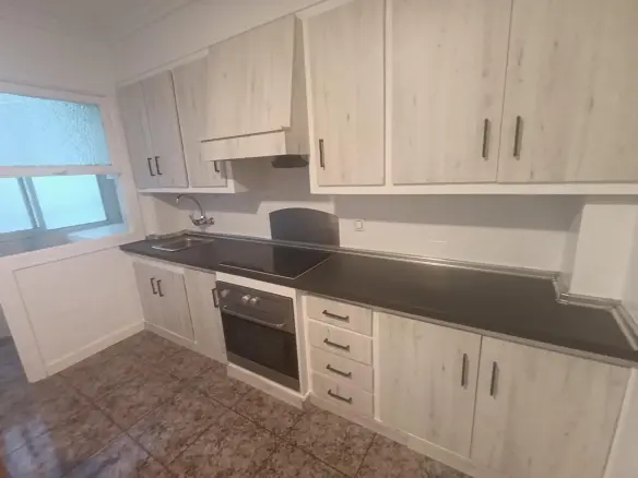 2-bedroom Flat In Elche, Spain (80 M²)