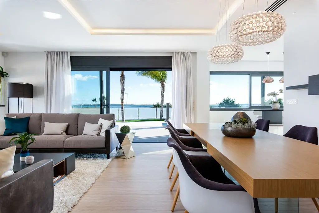 4-bedroom Villa In Rojales, Spain (244 M²)