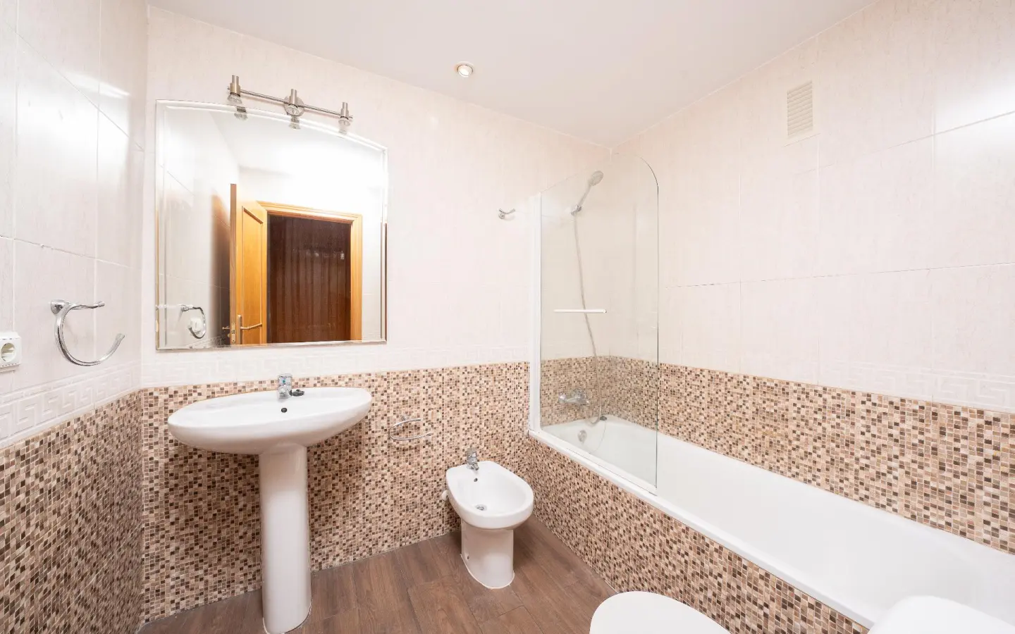 3-bedroom Penthouse In Alicante, Spain (160 M²)
