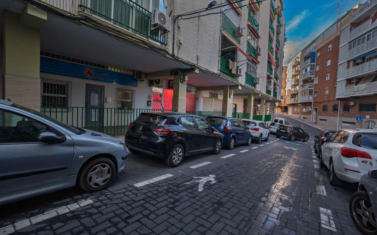 Warehouse In Benidorm, Spain (116 M²)
