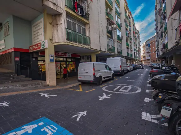 Warehouse In Benidorm, Spain (116 M²)
