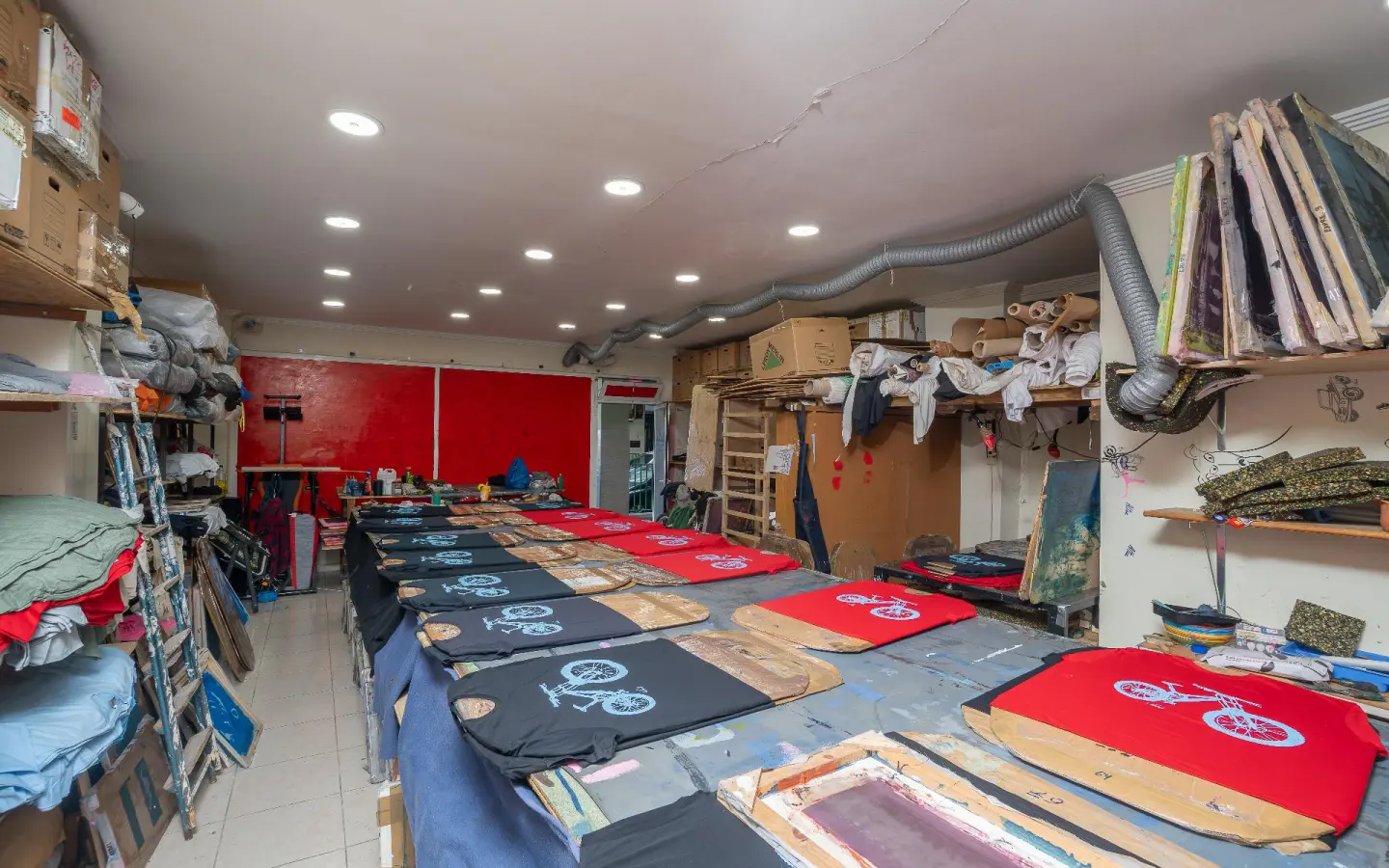 Warehouse In Benidorm, Spain (116 M²)