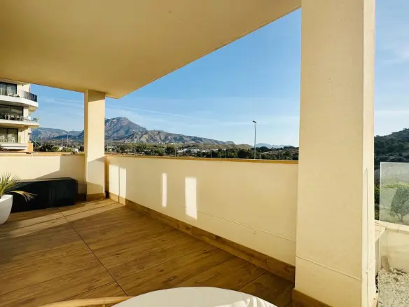 2-bedroom Apartment In Villajoyosa, Spain (138 M²)