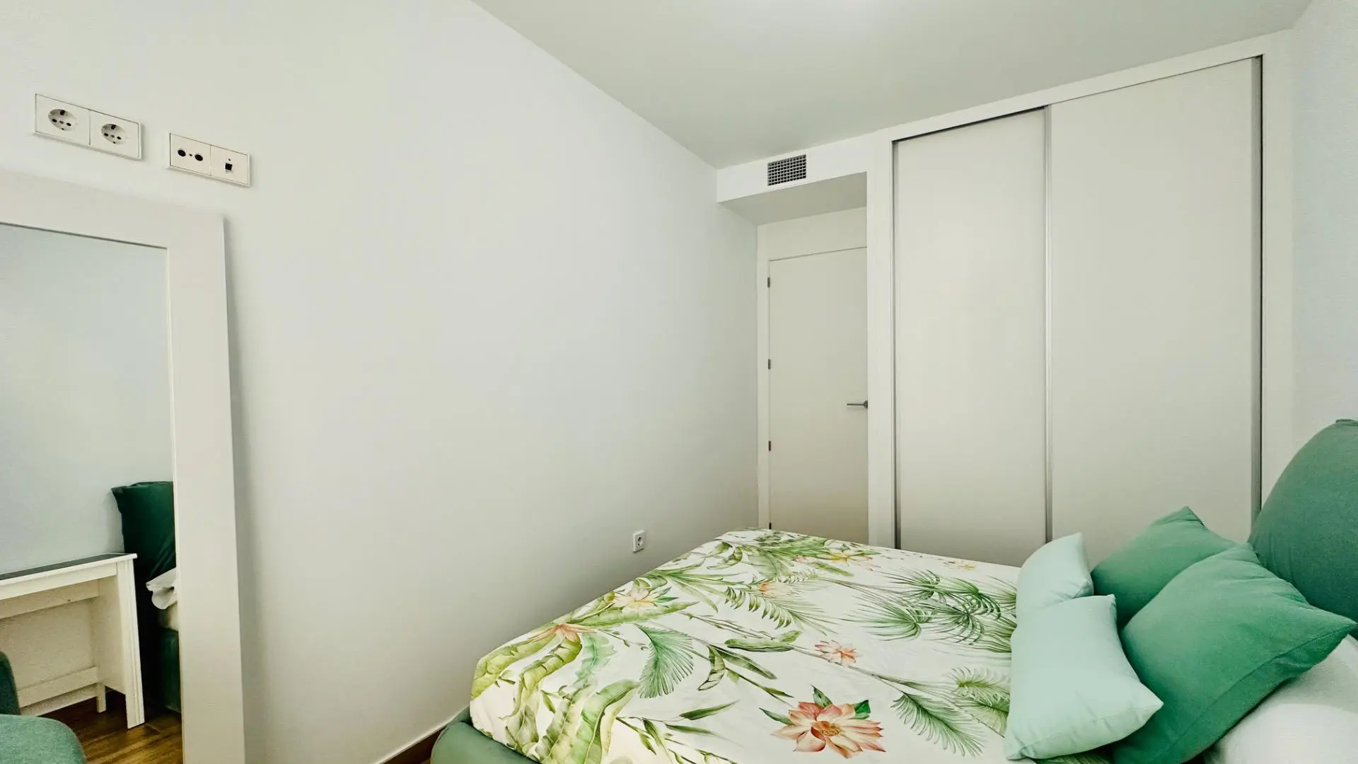 Apartment Of 138 M² In Villajoyosa, Spain