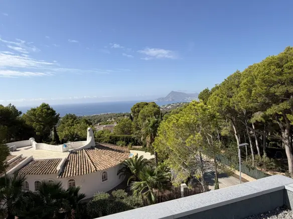 4-bedroom Villa In Altea, Spain (484 M²)
