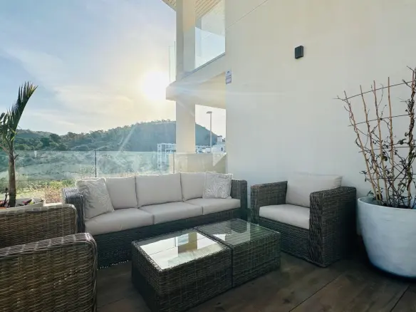 2-bedroom Apartment In Villajoyosa, Spain (138 M²)
