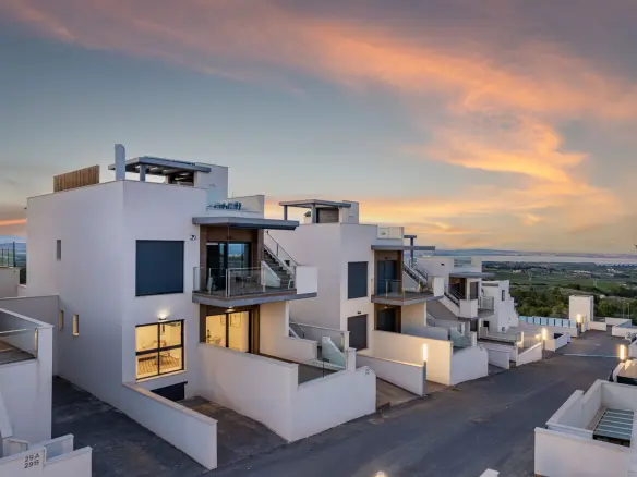 3-bedroom Bungalow In San Miguel De Salinas, Spain (169 M²)