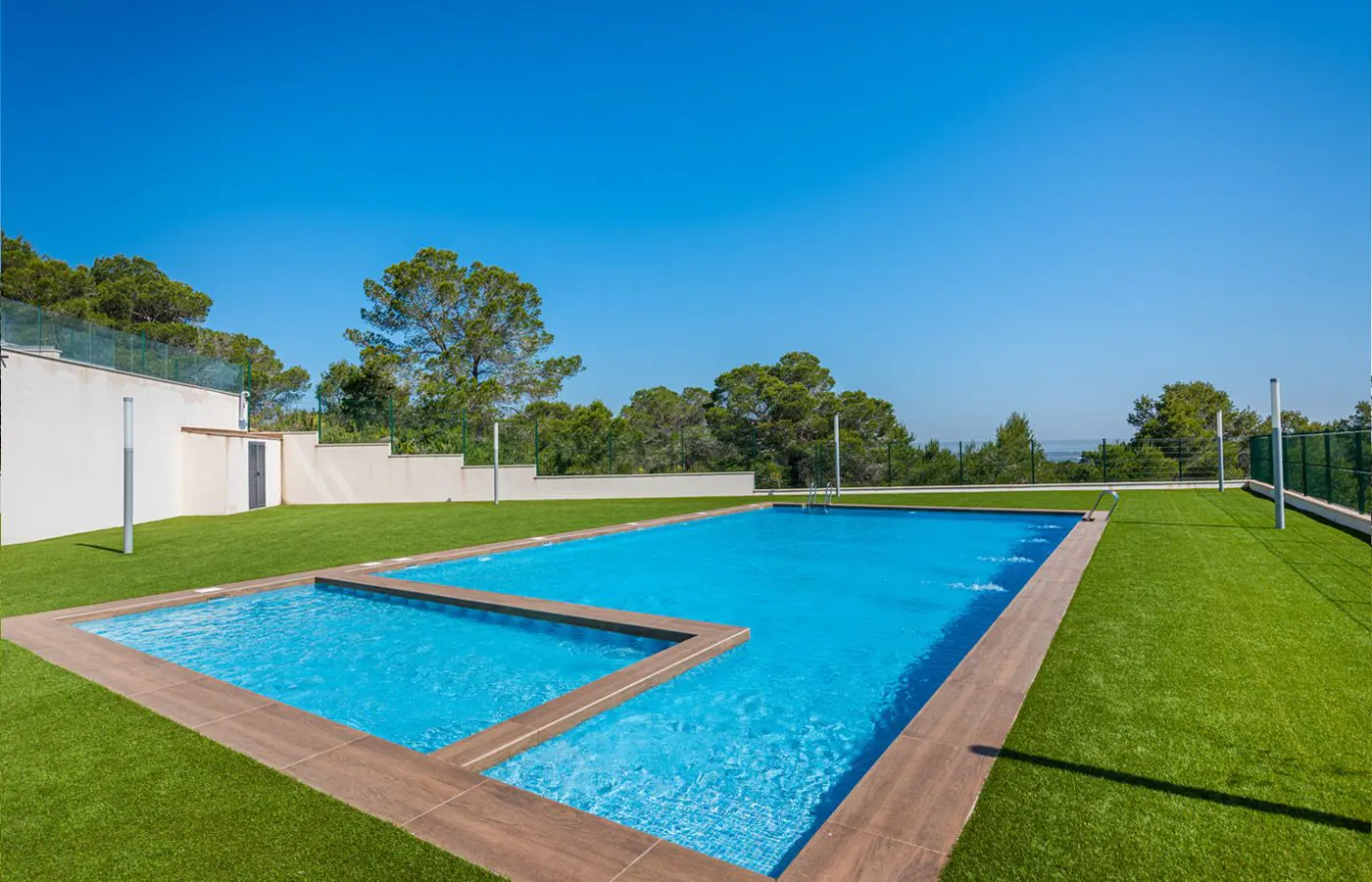 3-bedroom Bungalow In San Miguel De Salinas, Spain (169 M²)