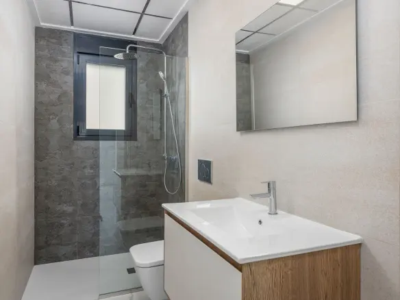 3-bedroom Bungalow In San Miguel De Salinas, Spain (169 M²)