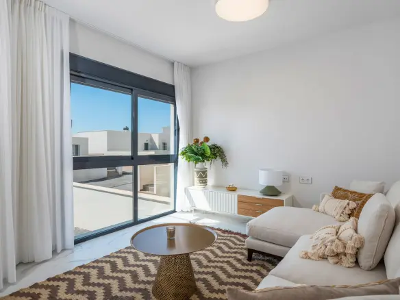 3-bedroom Bungalow In San Miguel De Salinas, Spain (169 M²)