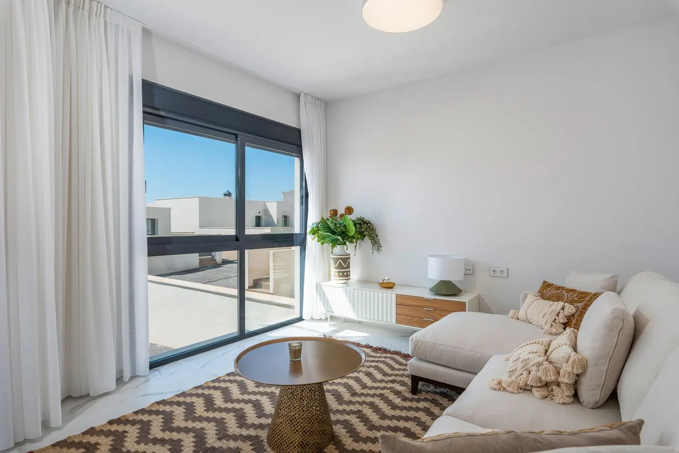 3-bedroom Bungalow In San Miguel De Salinas, Spain (169 M²)