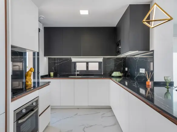 3-bedroom Bungalow In San Miguel De Salinas, Spain (169 M²)