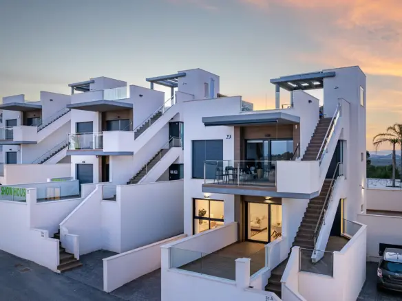 Bungalow Of 92 M² In San Miguel De Salinas