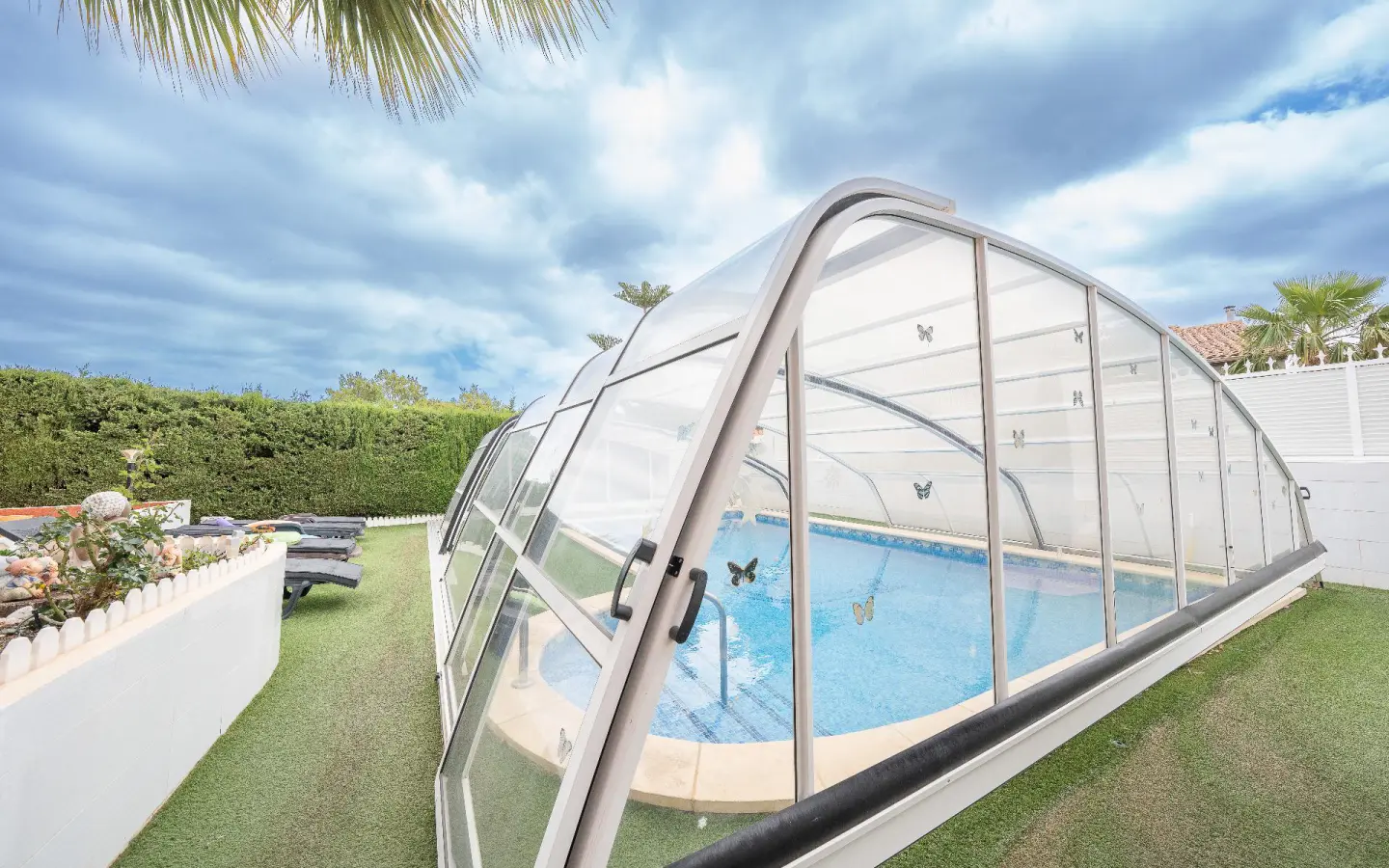 6-bedroom Villa In La Nucía, Spain (280 M²)