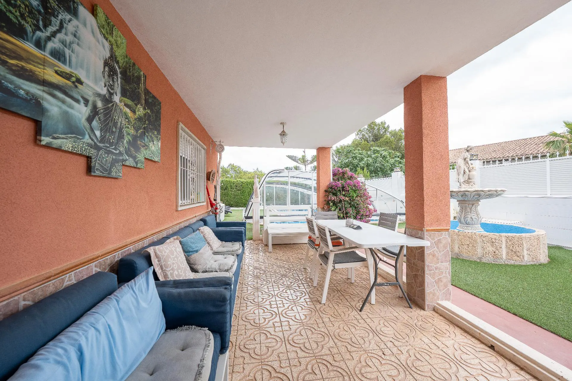 6-bedroom Villa In La Nucía, Spain (280 M²)