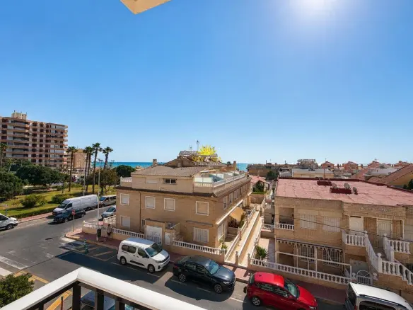 4-bedroom Penthouse In Torrevieja, Spain (170 M²)