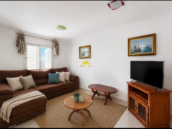 4-bedroom Penthouse In Torrevieja, Spain (170 M²)