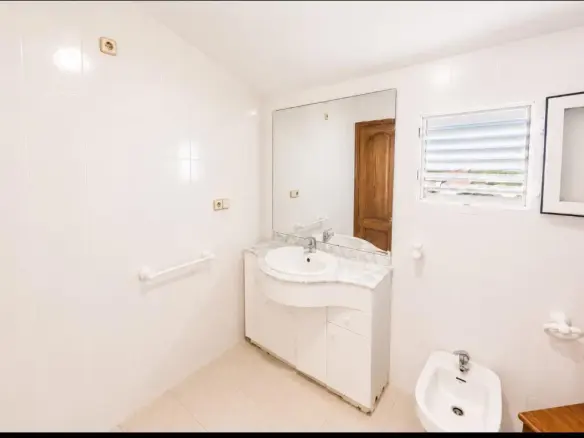 4-bedroom Penthouse In Torrevieja, Spain (170 M²)