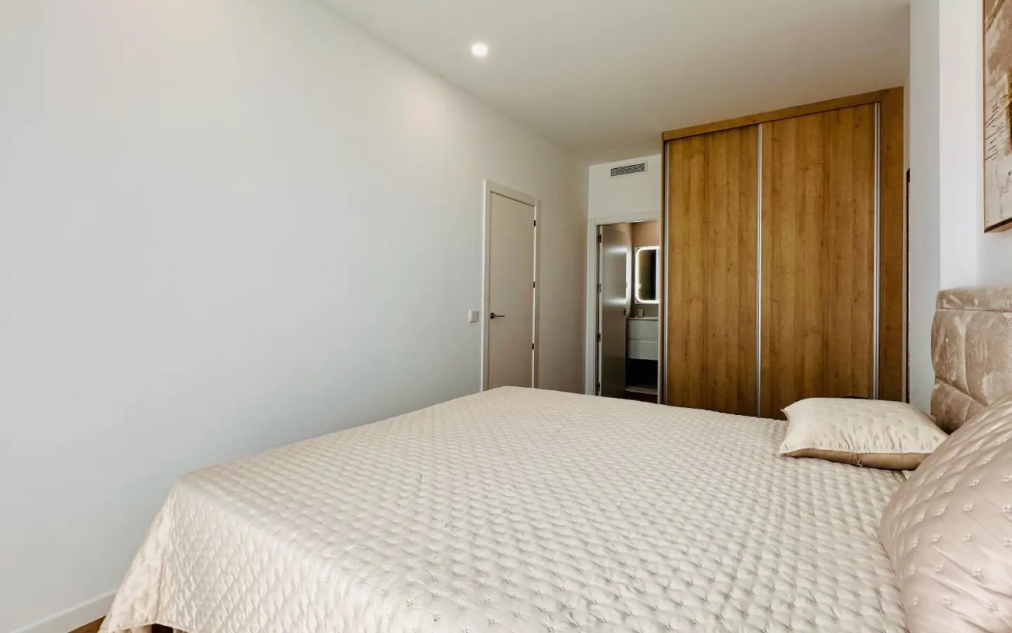 Duplex Of 175 M² With Amenities In Finestrat, Spain